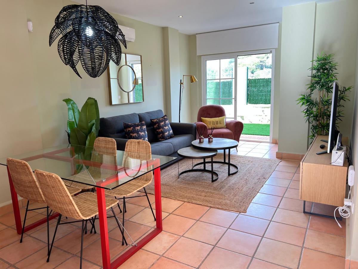 Вилла Casa Piscina Playa Barrosa Delfin 6 Чиклана-де-ла-Фронтера Экстерьер фото